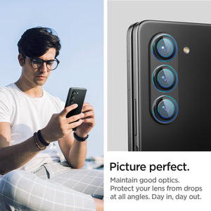 Spigen EZ Fit installation tray for Galaxy Z Fold 5 camera protector