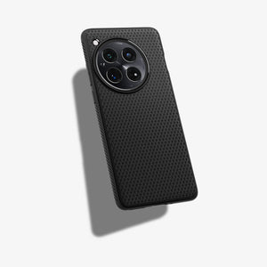Raised camera border on Spigen OnePlus 12 Liquid Air case