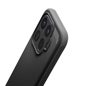 Textured side grip on the Xiaomi 17T Pro case