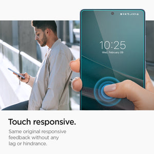 Spigen Galaxy S25 Ultra Screen Protector Glas.tR EZ Fit HD (2 Pack) view 12