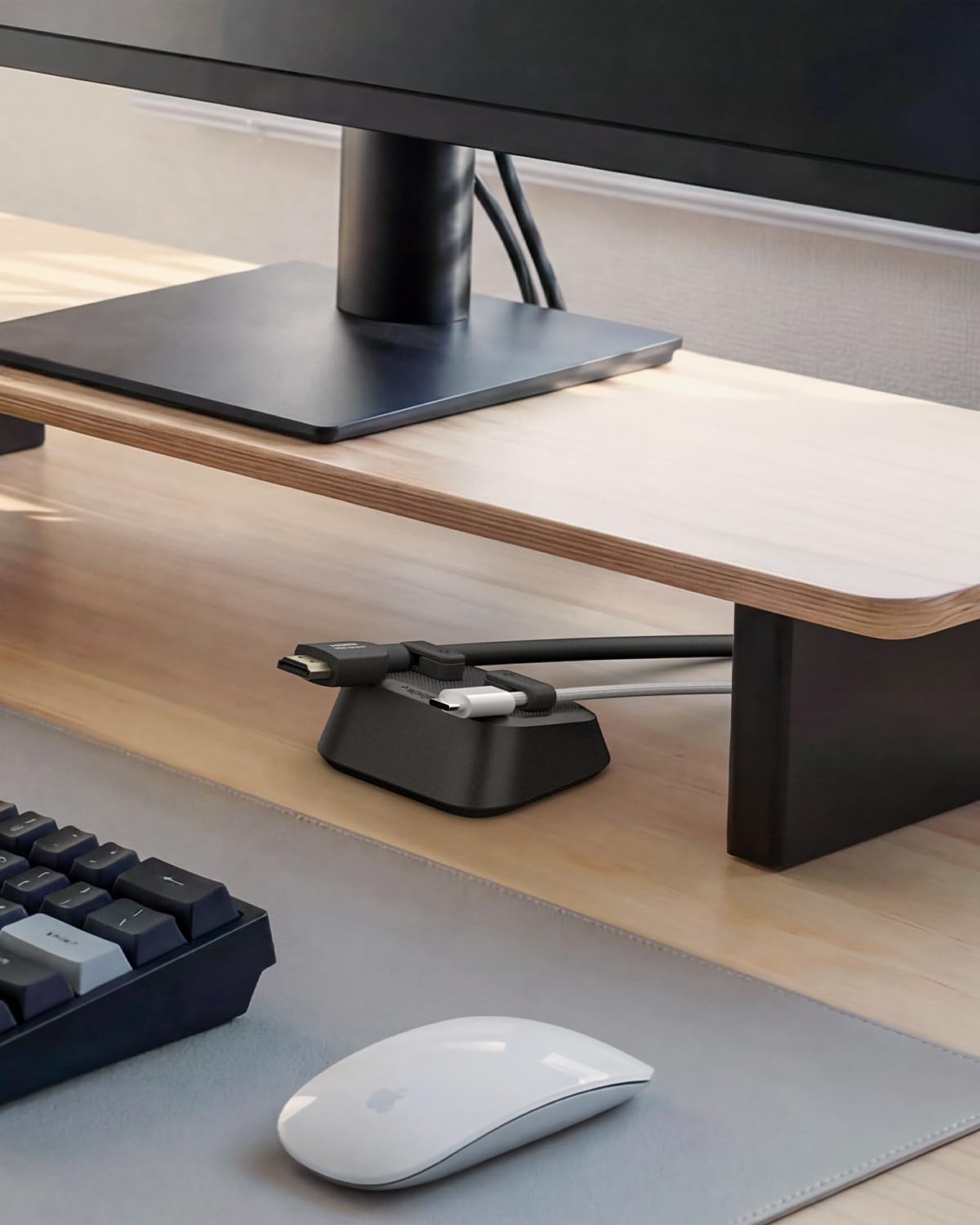 Spigen Magnetic Desktop Cable Holder - Black - image 2