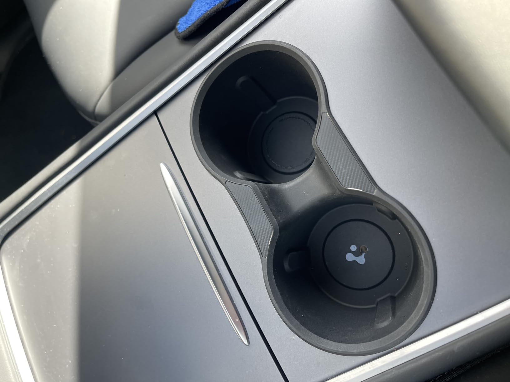 Spigen Tesla Model Y and Model 3 Center Console Cup Holder Insert detail 9