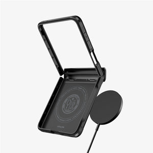 Spigen Galaxy Z Flip 7 Case - Slim Armor Pro (MagFit) – Black – detail image 3