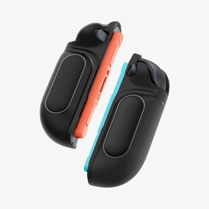 Detachable Joy-Con grip sections on Spigen Snap Switch case