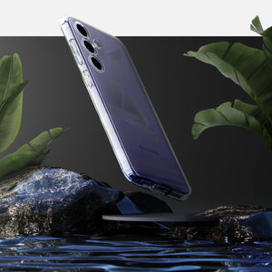 Spigen Liquid Crystal clear case for Galaxy S24 in Crystal Clear – detail image 10