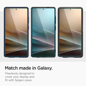 Spigen Galaxy S25 Ultra Screen Protector Glas.tR EZ Fit HD (2 Pack) view 14