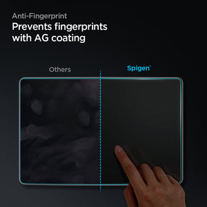 Spigen Tesla Model 3 / Model Y Screen Protector (15”) Screen Protector GLAS.tR EZ Fit Anti-Glare view 4